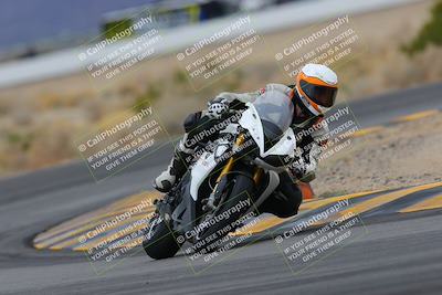 media/Jan-14-2023-SoCal Trackdays (Sat) [[497694156f]]/Turn 4 Set 2 (1030am)/